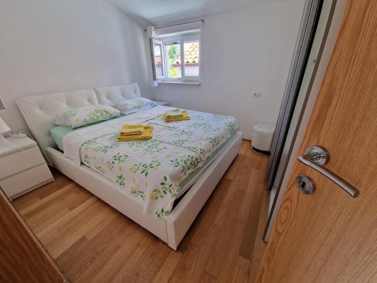 Beautiful House Lanna Villa Izola Bagian luar foto
